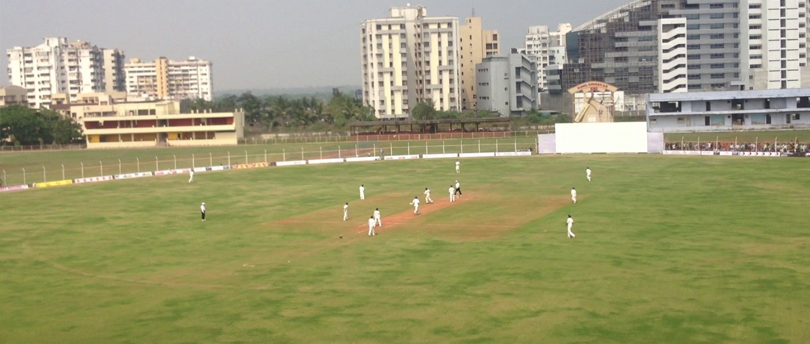 Lalbhai Contractor Stadium.jpg 